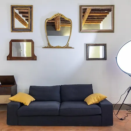 Casatorre Dei Leoni - *