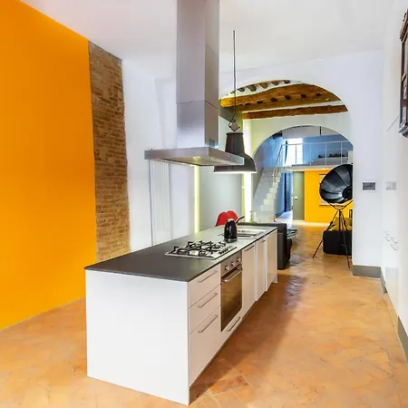 Casatorre Dei Leoni - *